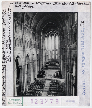 Vorschaubild Autun: Kathedrale Saint-Lazare, Blick in Mittelschiff und Chor 